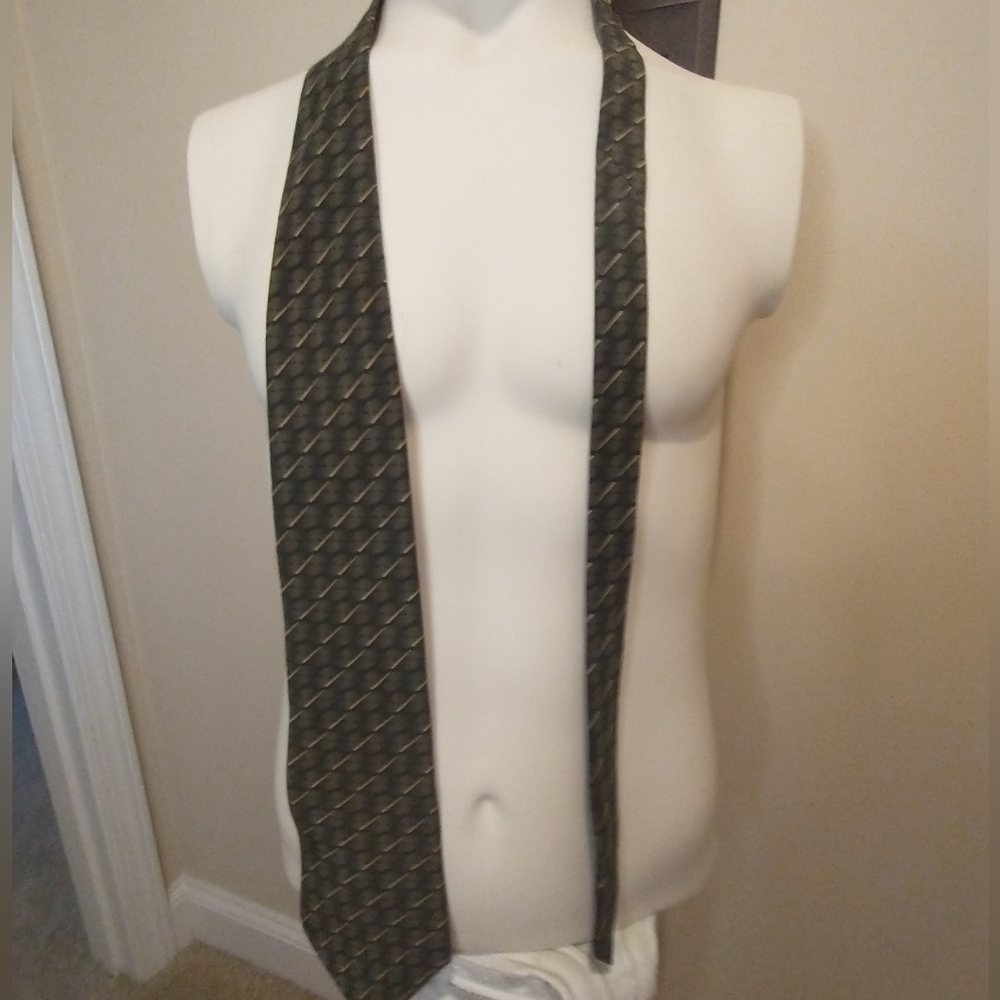 Van Heusen Olive and Gold Foulard Patterned Men's Silk  Tie